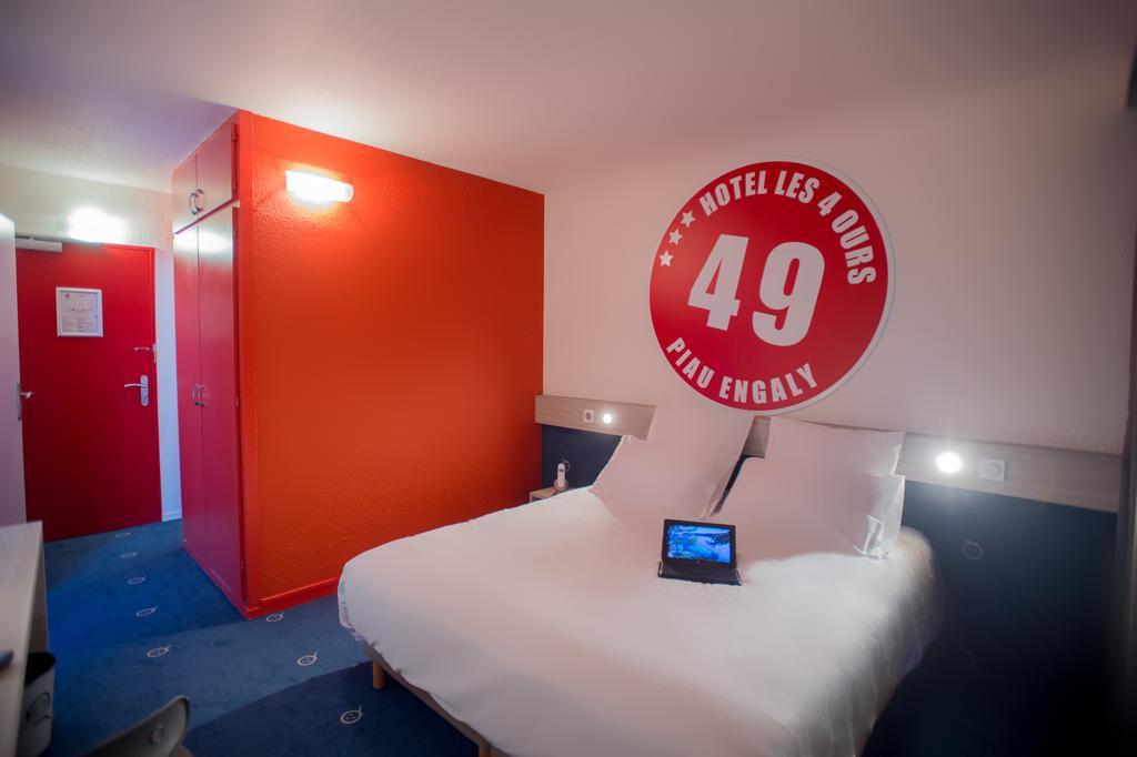 Hotel Des 4 Ours Aragnouet Buitenkant foto
